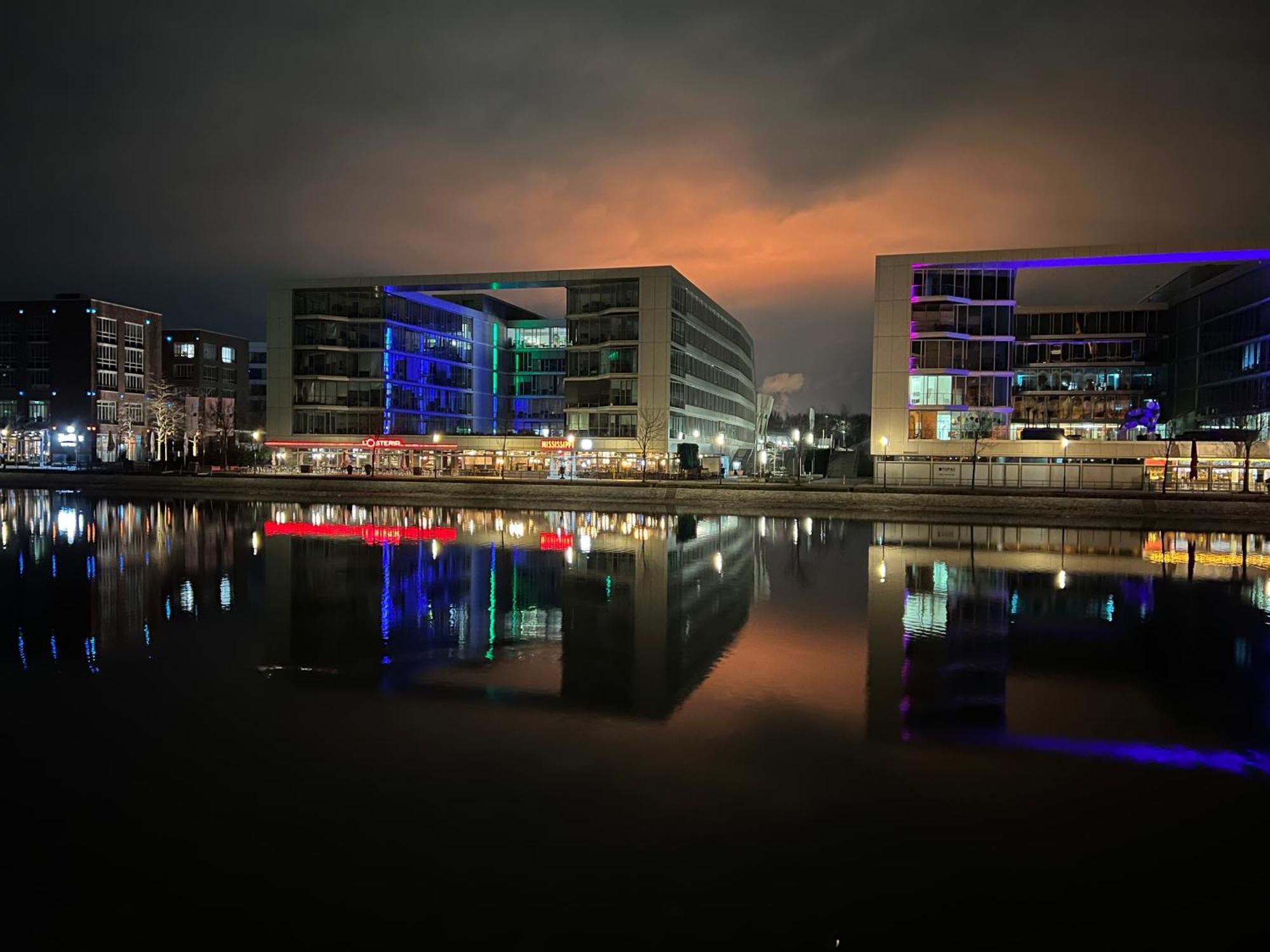 Penthouse-wohnung Am Innenhafen * Duisburg